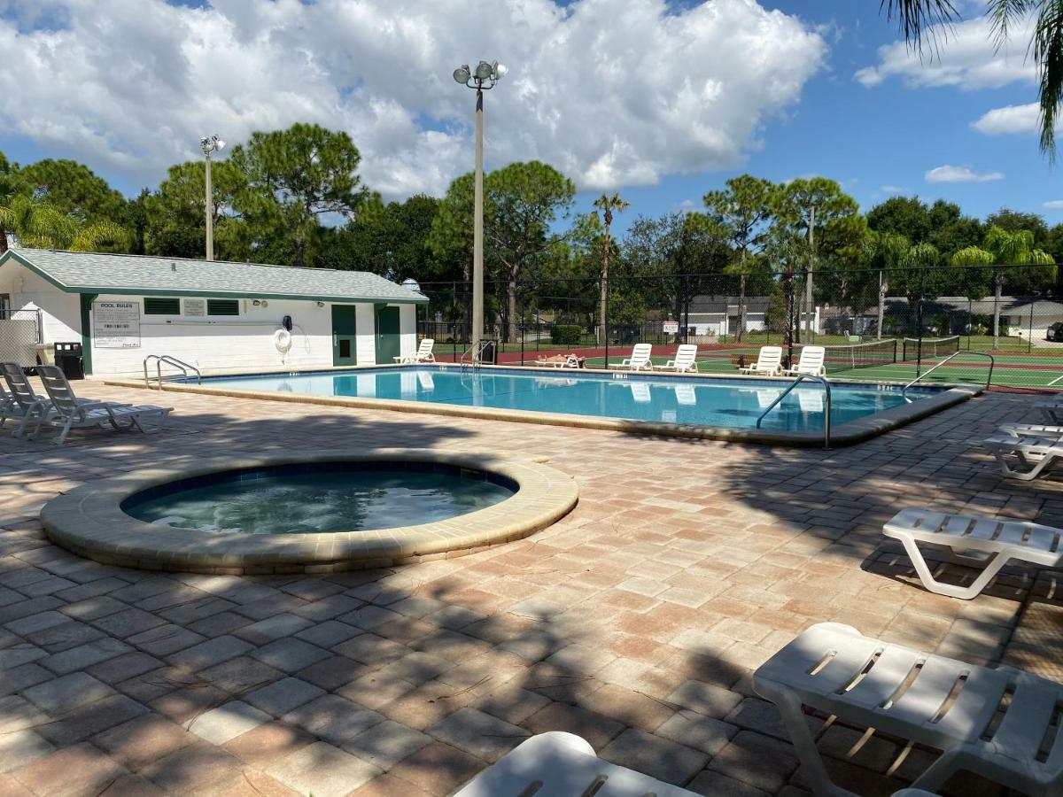 2 Bedroom , 2 Bath , Villa Oldsmar Esterno foto